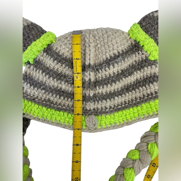 Handmade Knitted Viking Hat - Picture 6 of 12